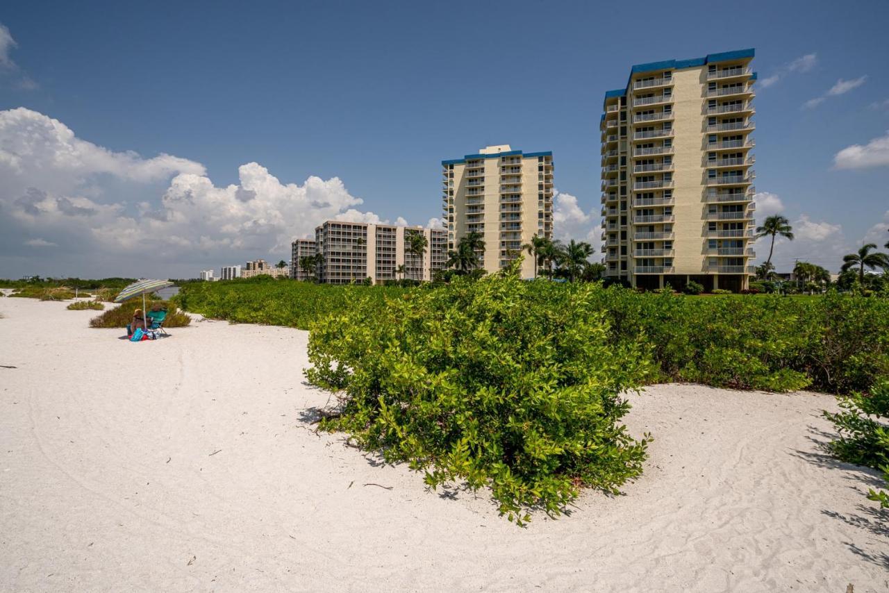 Updated Gulf Front Condo On The South End Of Fort Myers Beach! Condo ภายนอก รูปภาพ